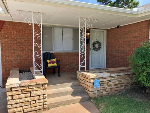 217 Byrd Dr, Midwest City, OK, 73110-4553 | Card Image