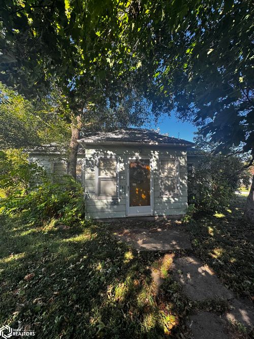 1201 W Jefferson St, Creston, IA, 50801-2926 | Card Image