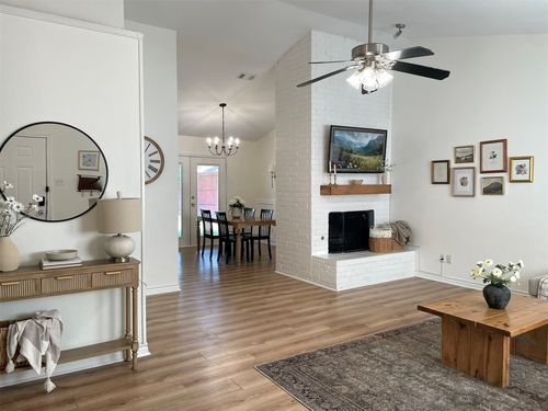 3801 Lofland Ln, Rowlett, TX, 75088-4951 | Card Image