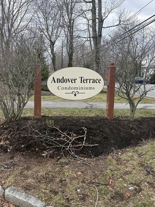 apt-3-4 Longwood Dr, Andover, MA, 01810-1516 | Card Image