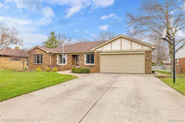 45484 Klingkammer St, House other with 3 bedrooms, 3 bathrooms and null parking in Utica MI | Image 49