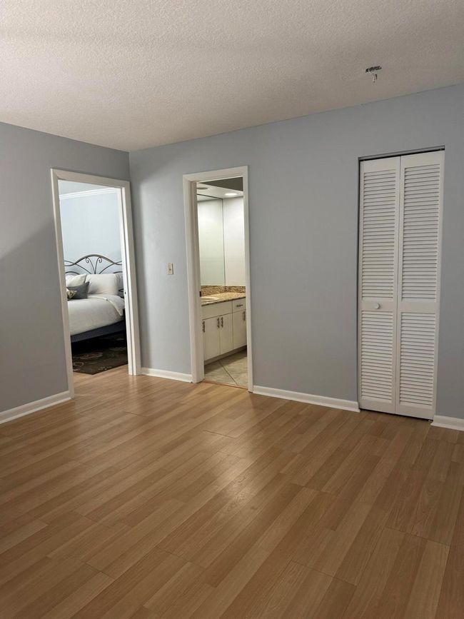 111 Ocean Dunes Cir, Condo with 2 bedrooms, 3 bathrooms and null parking in Jupiter FL | Image 12