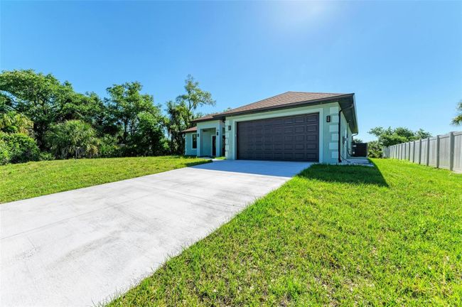 756 Bowman Ter, House other with 3 bedrooms, 2 bathrooms and null parking in PORT CHARLOTTE FL | Image 46