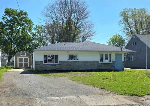 251 N Beverly Ave, Austintown, OH, 44515-2827 | Card Image