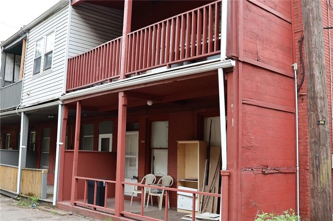 518 Middle Ave, Home with 0 bedrooms, 0 bathrooms and 2 parking in Wilmerding PA | Image 4