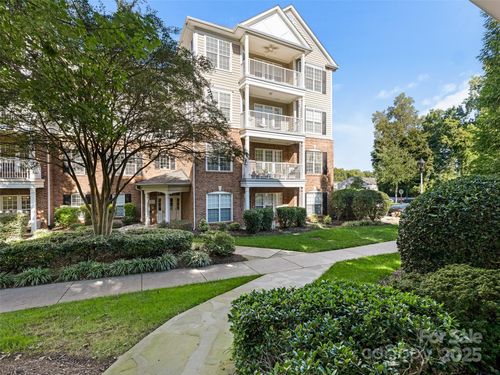 3164 Margellina Dr, Charlotte, NC, 28210-4001 | Card Image