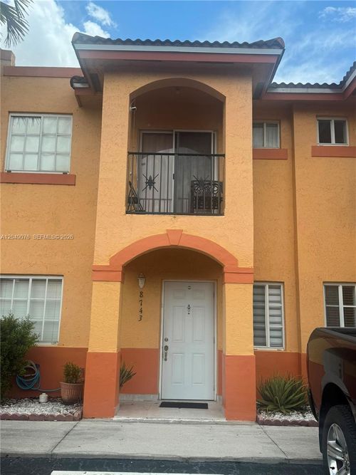 8743-8743 Nw 106th Ln, Hialeah Gardens, FL, 33018-4604 | Card Image