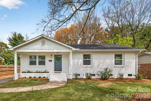 1521 Starbrook Dr, Charlotte, NC, 28210-6036 | Card Image