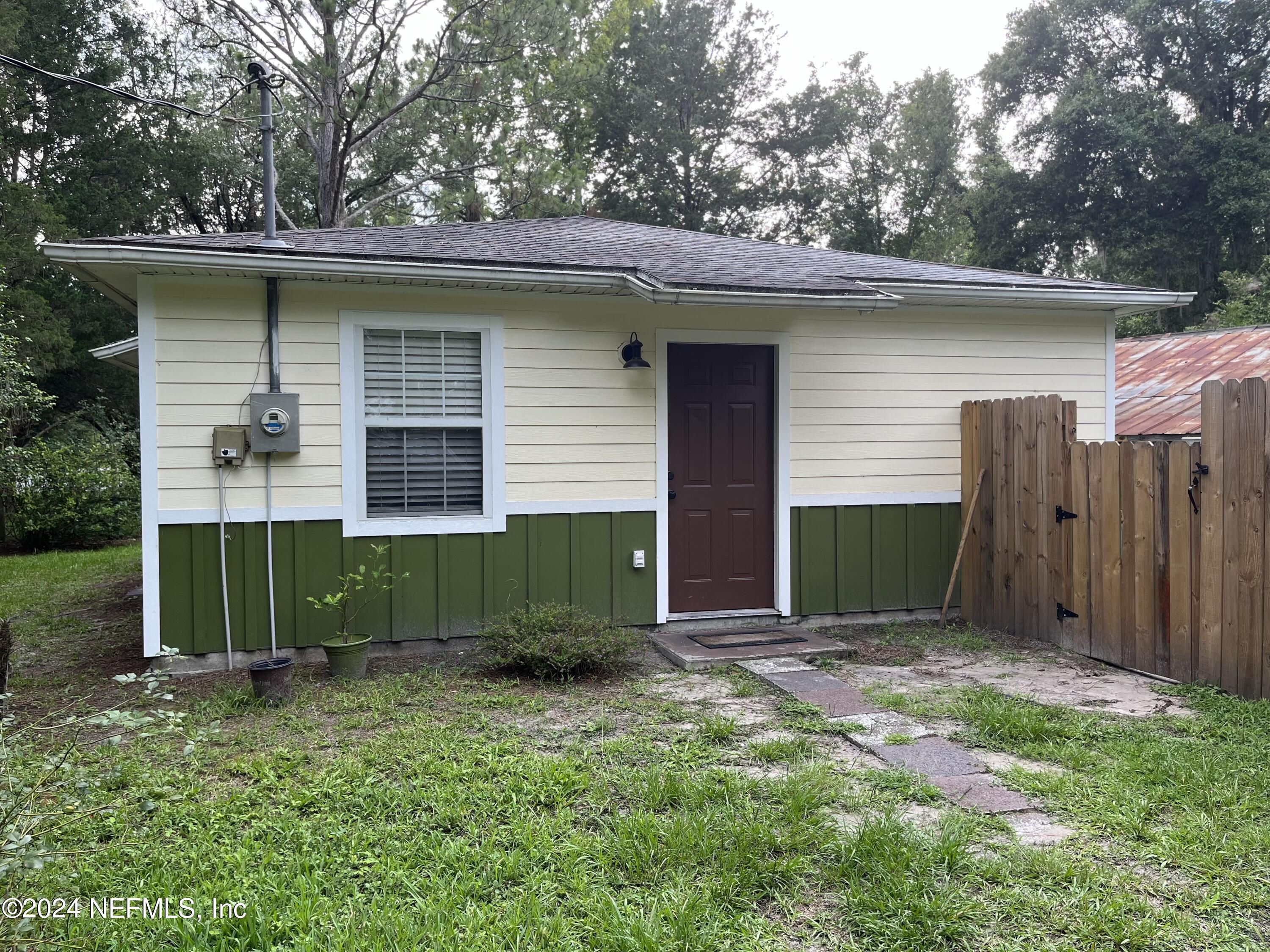 Grove St, Lawtey, FL 32058