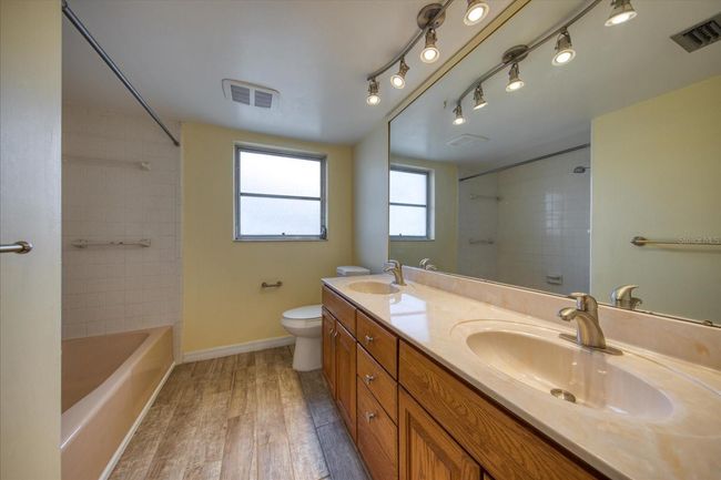 1901 Dolphin Dr, House other with 3 bedrooms, 2 bathrooms and null parking in BELLEAIR BLUFFS FL | Image 13