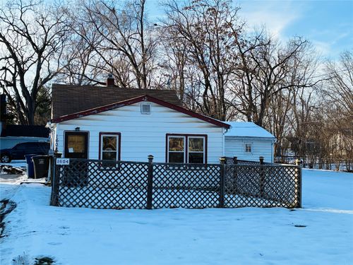 1604 E 29th St, Des Moines, IA, 50317-8659 | Card Image
