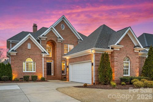7604 Windaliere Dr, Cornelius, NC, 28031-8738 | Card Image
