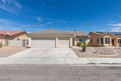 2510 Roaring Lion Ave, North Las Vegas, NV, 89031-0665 | Card Image