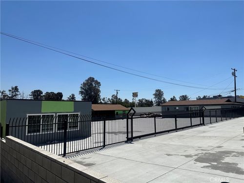 2772 W Ramsey St, Banning, CA, 92220-3718 | Card Image