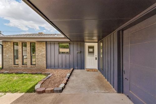 6736 Cherry Pl, Oklahoma City, OK, 73127-6218 | Card Image