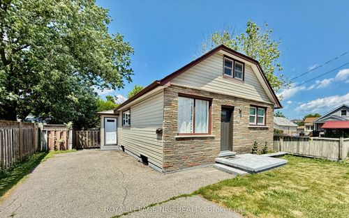 20 Richmond St, Thorold, ON, L2V3G4 | Card Image