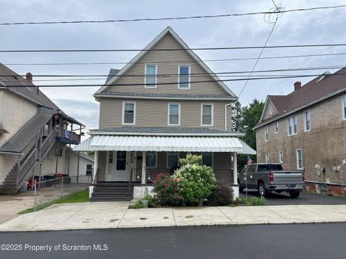 l-350 Smith St, Dunmore, PA, 18512-2940 | Card Image