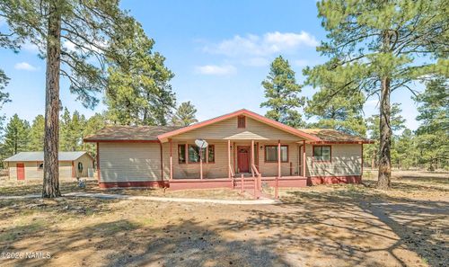 6845 Townsend Winona Rd, Flagstaff, AZ, 86004-1421 | Card Image