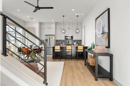 b3-1736 Bunche Road, Austin, TX, 78721 | Card Image