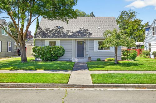 112 Washington St, Medford, OR, 97501-3050 | Card Image