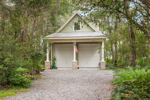 69 Apple Ct, Santa Rosa Beach, FL, 32459-5946 | Card Image