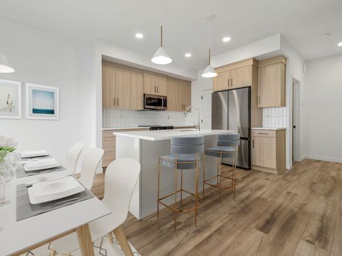 4317 25 Ave S, Lethbridge, AB, T1K8K6 | Card Image