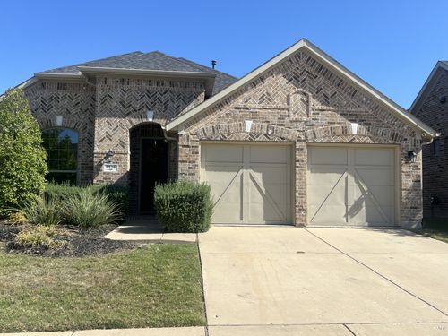 5136 Shallow Pond Dr, Aubrey, TX, 76227-1928 | Card Image