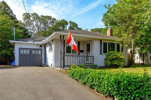 1213 Finlayson St, Victoria, BC, V8T2T8 | Card Image