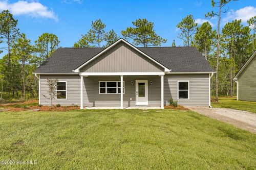 523 Woodhaven Rd, Southport, NC, 28461-7920 | Card Image
