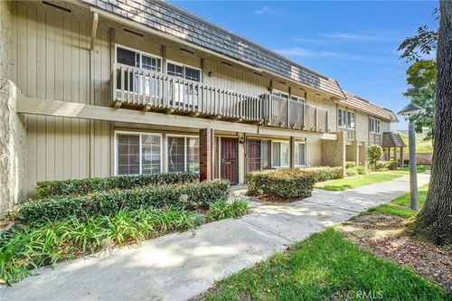 10462 Rio Grande Ct, Fountain Valley, CA, 92708-5944 | Card Image