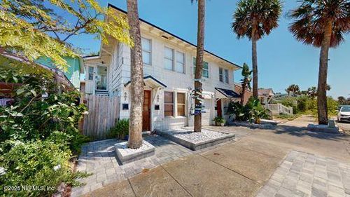 807 2nd St S, JACKSONVILLE BEACH, FL, 32250-6607 | Card Image
