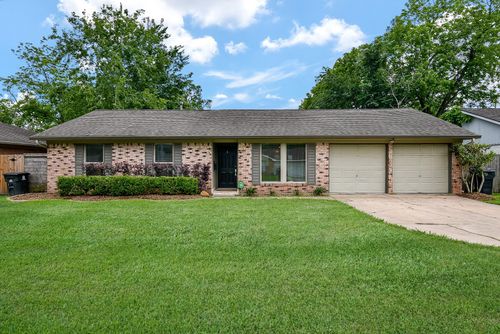 5815 Dryad Dr, Houston, TX, 77035-4208 | Card Image