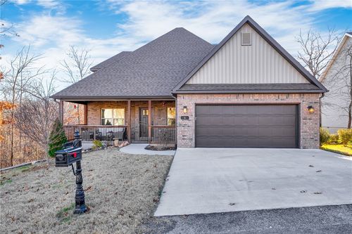 6 Burwell Dr, Bella Vista, AR, 72714-4349 | Card Image