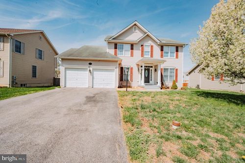 13558 Essex Dr, HAGERSTOWN, MD, 21742-2374 | Card Image