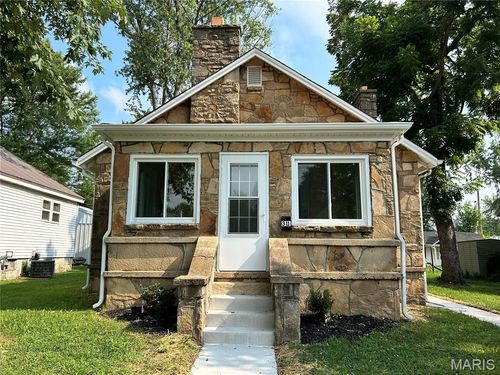 311 Maple St, Sullivan, MO, 63080-1623 | Card Image