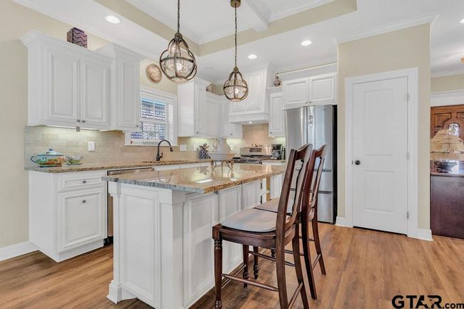 1216 Cobblestone Ct, House other with 3 bedrooms, 2 bathrooms and null parking in Carthage TX | Image 9