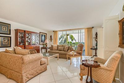 406 - 3051 N Course Dr, Condo with 3 bedrooms, 2 bathrooms and null parking in Pompano Beach FL | Image 3