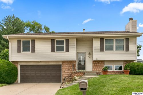 9340 Pratt Circle, Omaha, NE, 68134 | Card Image