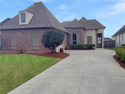 1256 Deer Park Ct, Madisonville, LA, 70447-3253 | Card Image