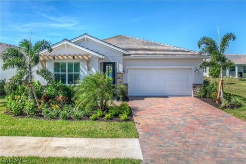 437 Tamarindo Ln, NAPLES, FL, 34114-8360 | Card Image