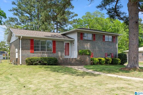 610 Parsons Dr, HUEYTOWN, AL, 35023-2574 | Card Image