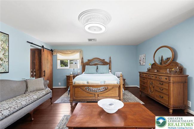 1048 N 27 Th St, House other with 4 bedrooms, 4 bathrooms and null parking in Allentown PA | Image 17