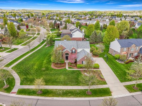 16639 Yellowstone Dr, Northville, MI, 48168-6848 | Card Image