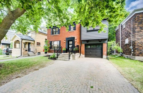 34 Moore Ave N, Waterloo, ON, N2J3E5 | Card Image