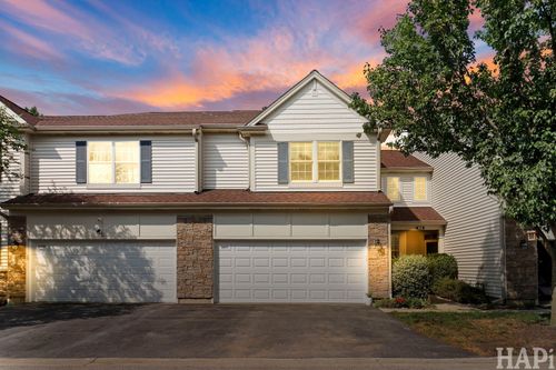 567 Shakespeare Dr, Grayslake, IL, 60030-3368 | Card Image