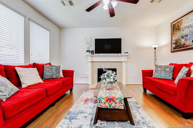 603 Dinorah Ct, House other with 3 bedrooms, 3 bathrooms and null parking in Houston TX | Image 9