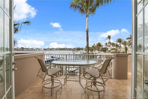 1560 Island Cove Rd, Hutchinson Island, FL, 34949-3582 | Card Image