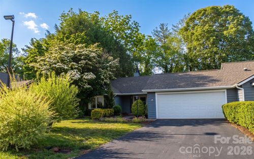 10 Laurel Place Dr, Asheville, NC, 28803-9574 | Card Image
