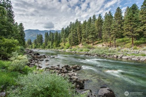 9864 E Leavenworth Rd, Leavenworth, WA, 98826-9313 | Card Image