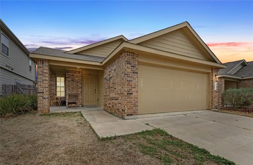 7012 Razors Edge Dr, Austin, TX, 78744-3332 | Card Image